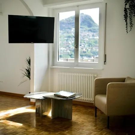 Gotthard Penthouse, View דירה